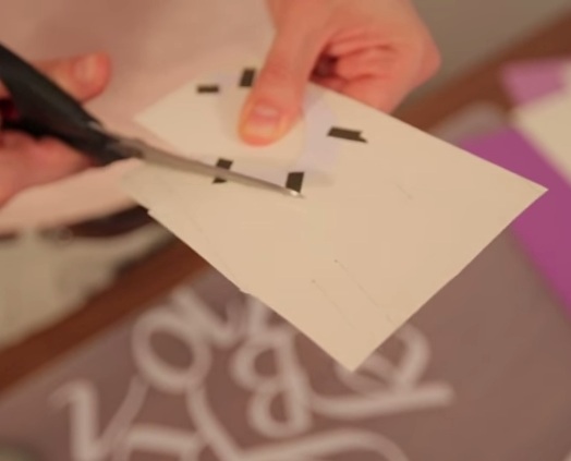 Гирлянда на свадьбу - вырезаем буквы из картона