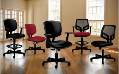 ТОП-15 офисных стульев и кресел для вашего офиса